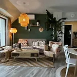 Sky & Sea Apartman *