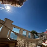 Sky & Sea アパート ゴールデンサンド