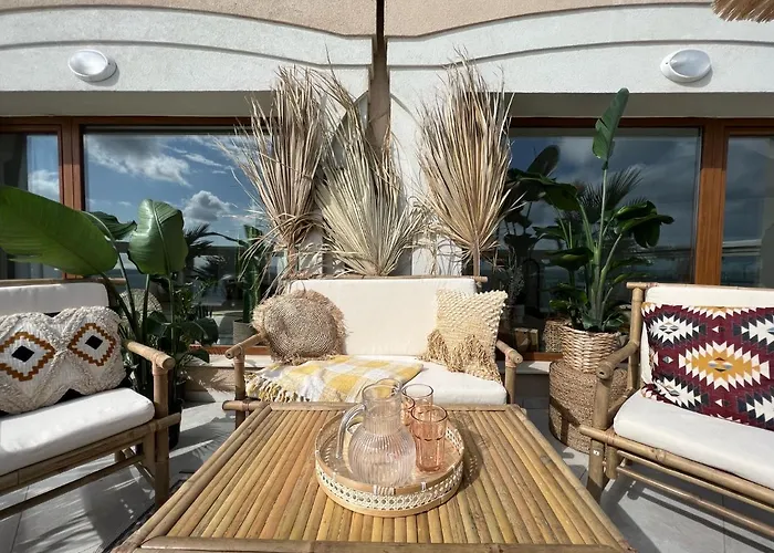 Sky & Sea * Golden Sands