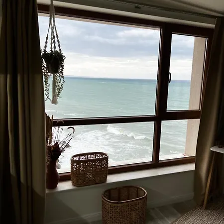 Sky & Sea Апартамент *